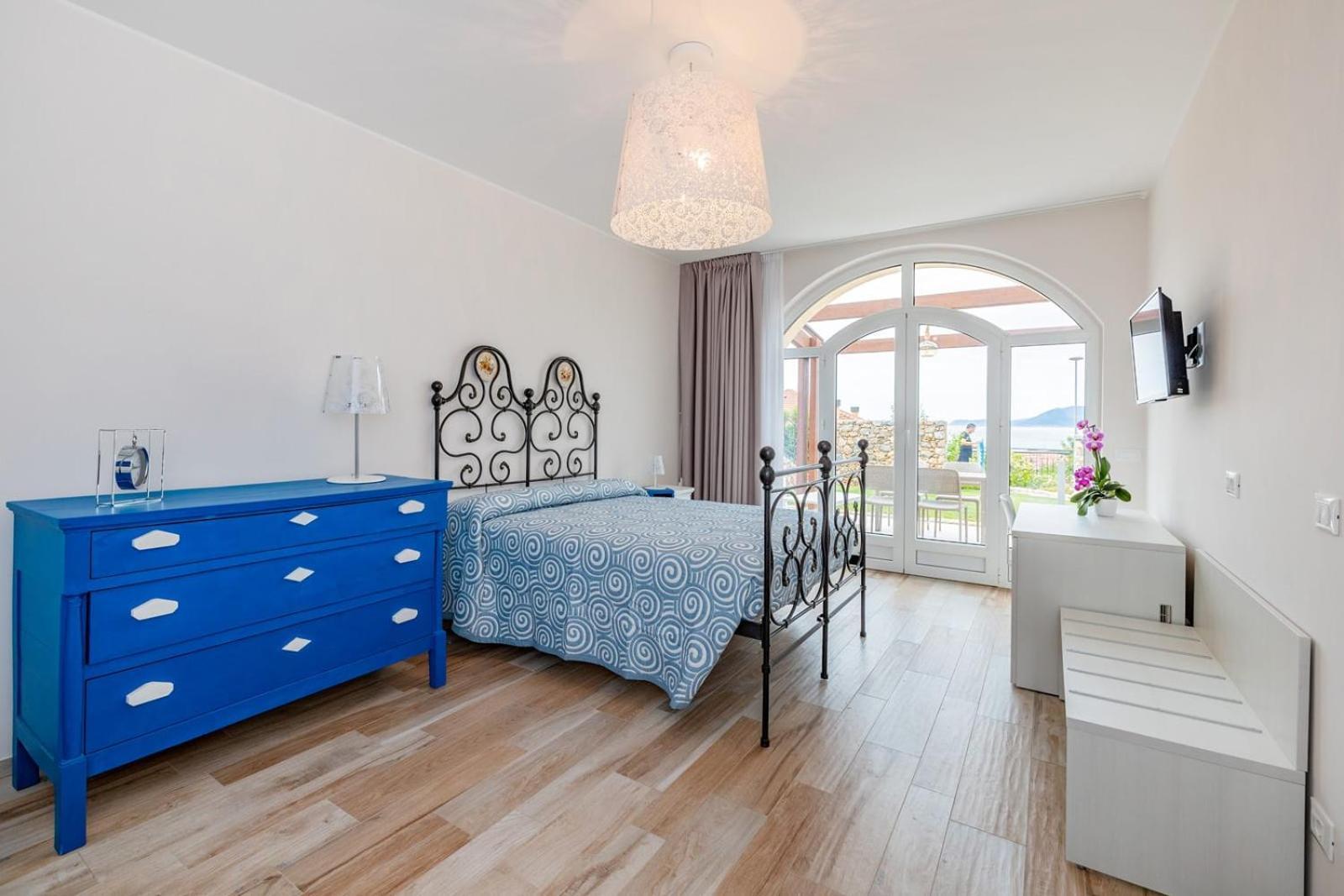 Bed and Breakfast Mirto Blu Borgio Verezzi Exterior foto