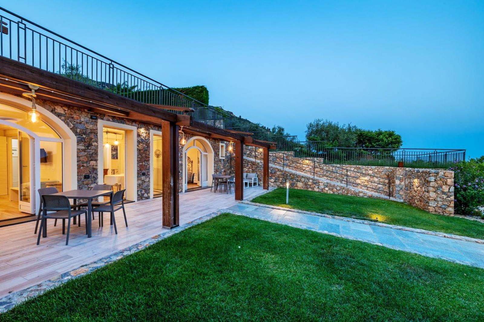 Bed and Breakfast Mirto Blu Borgio Verezzi Exterior foto